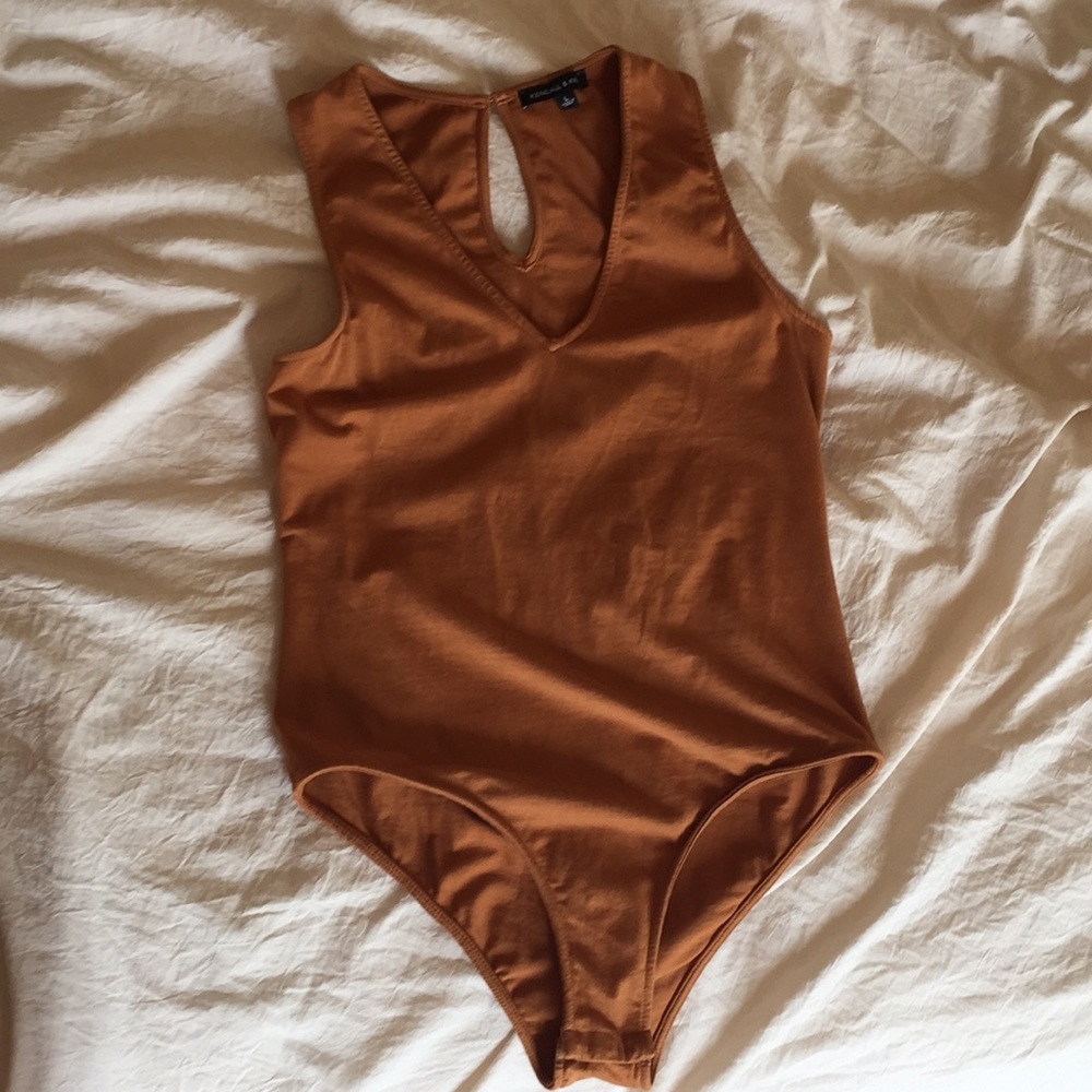 KENDALL & KYLIE BODYSUIT